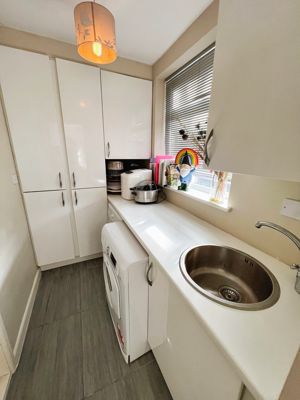 Utility room- click for photo gallery